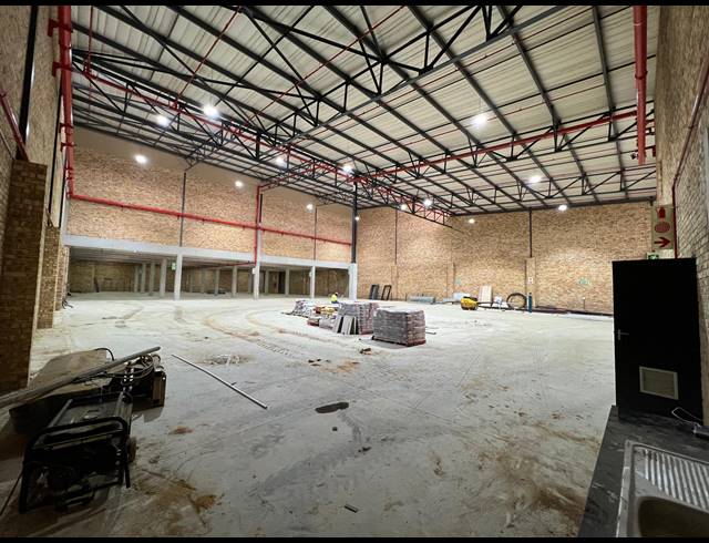 2,317M² WAREHOUSE TO LET IN MULDERSDRIFT